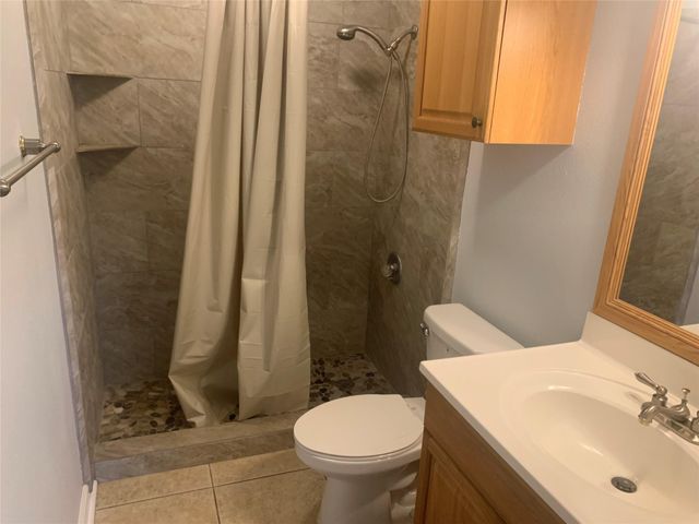 1919 American DR A-124, Lago Vista, TX 78645