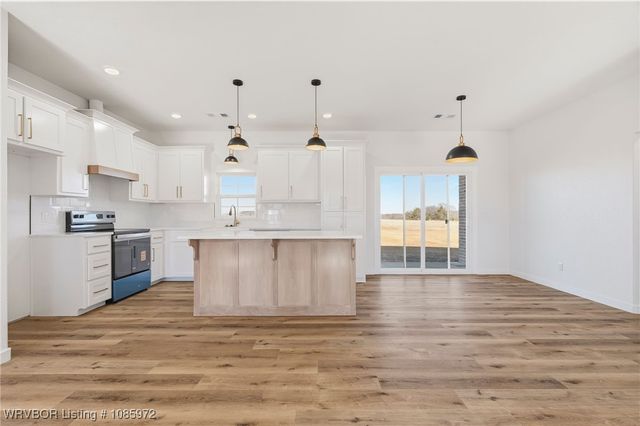 29344 Country Lane, Poteau, OK 74953