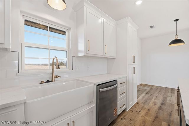 29344 Country Lane, Poteau, OK 74953