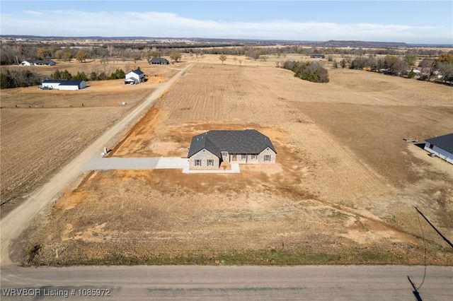 29344 Country Lane, Poteau, OK 74953