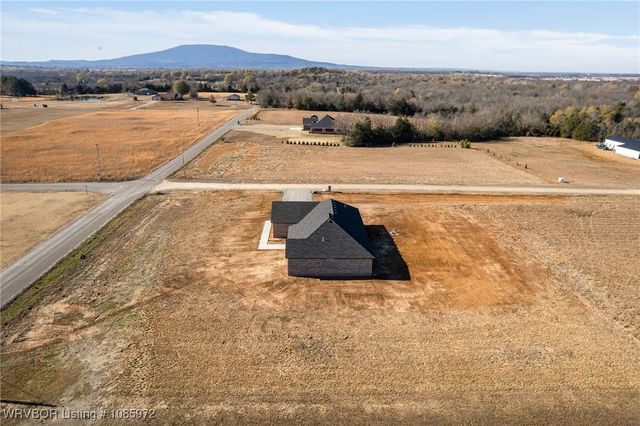 29344 Country Lane, Poteau, OK 74953