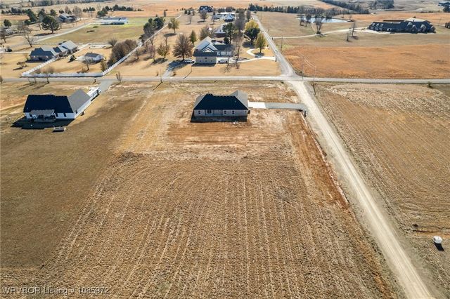 29344 Country Lane, Poteau, OK 74953