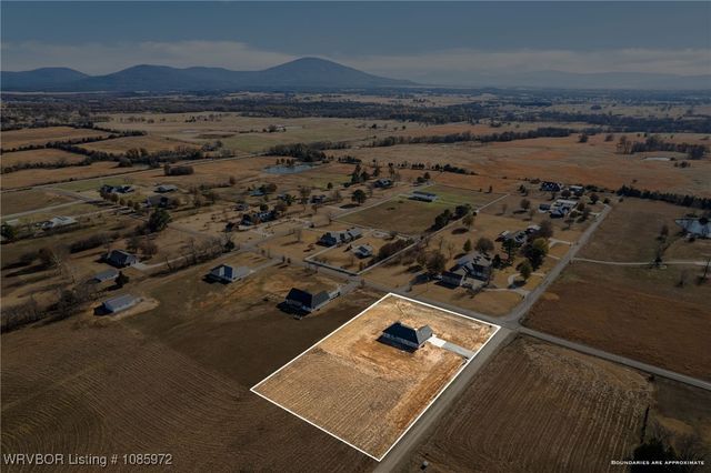 29344 Country Lane, Poteau, OK 74953