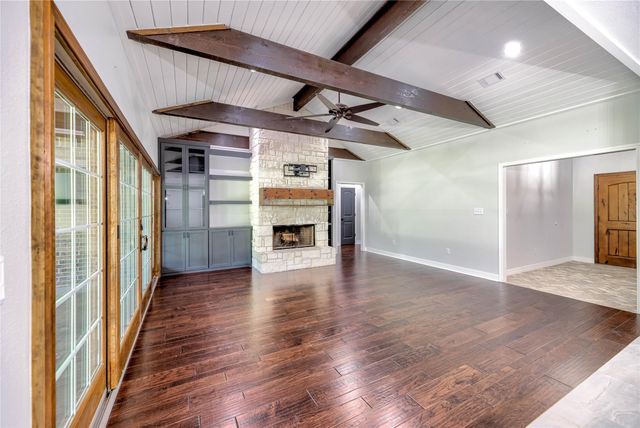 453 Southcreek Park, Livingston, TX 77351