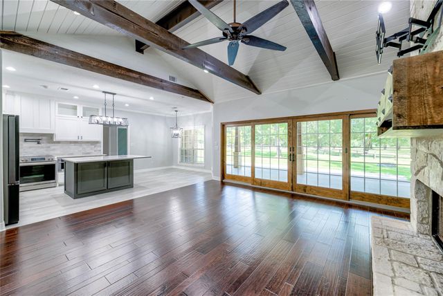 453 Southcreek Park, Livingston, TX 77351
