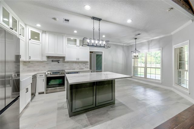 453 Southcreek Park, Livingston, TX 77351