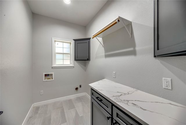 453 Southcreek Park, Livingston, TX 77351