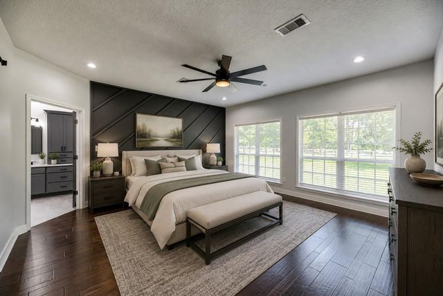 453 Southcreek Park, Livingston, TX 77351