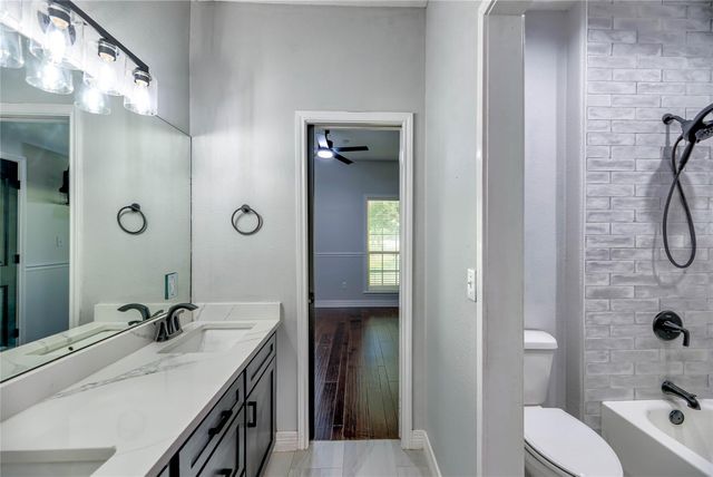 453 Southcreek Park, Livingston, TX 77351