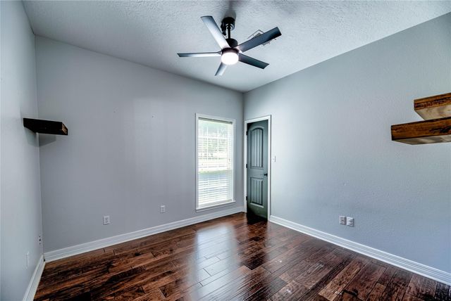 453 Southcreek Park, Livingston, TX 77351