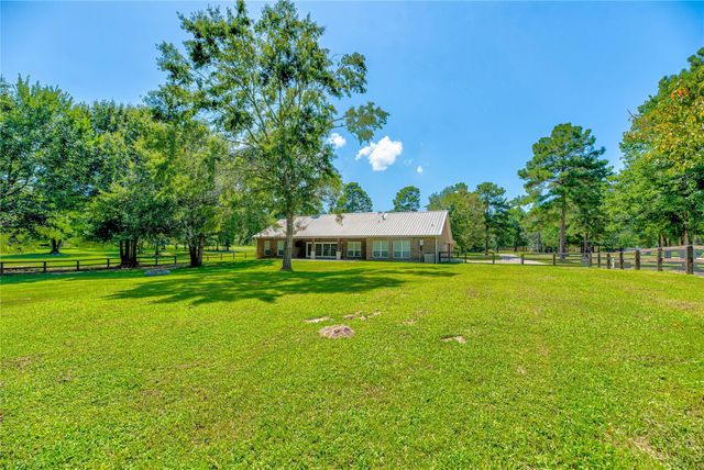 453 Southcreek Park, Livingston, TX 77351