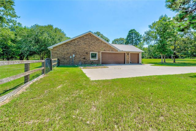 453 Southcreek Park, Livingston, TX 77351