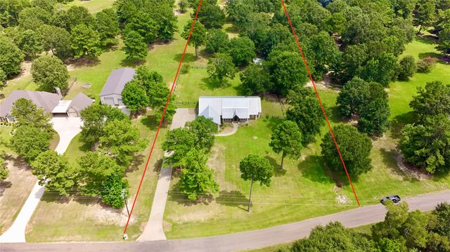453 Southcreek Park, Livingston, TX 77351