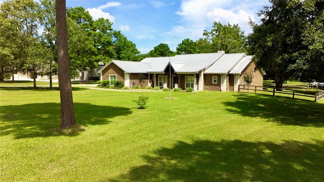 453 Southcreek Park, Livingston, TX 77351