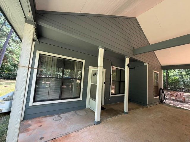 9806 State Highway 156, Coldspring, TX 77331