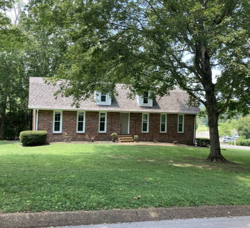 2202 Country Club Ln Unit B, Columbia, TN 38401