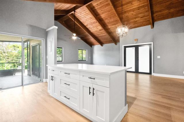 2146 Nova Village Drive, Davie, FL 33317