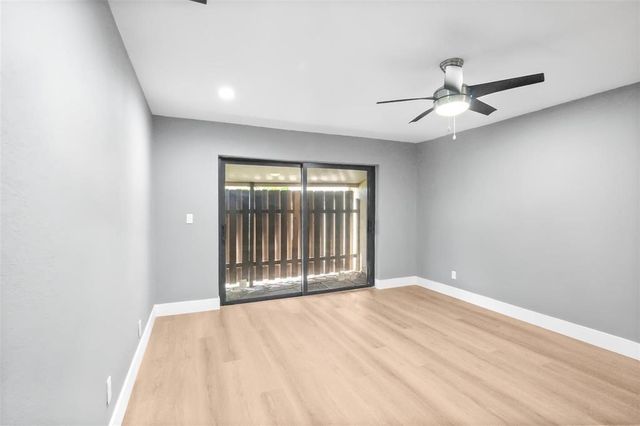 2146 Nova Village Drive, Davie, FL 33317