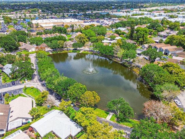 2146 Nova Village Drive, Davie, FL 33317