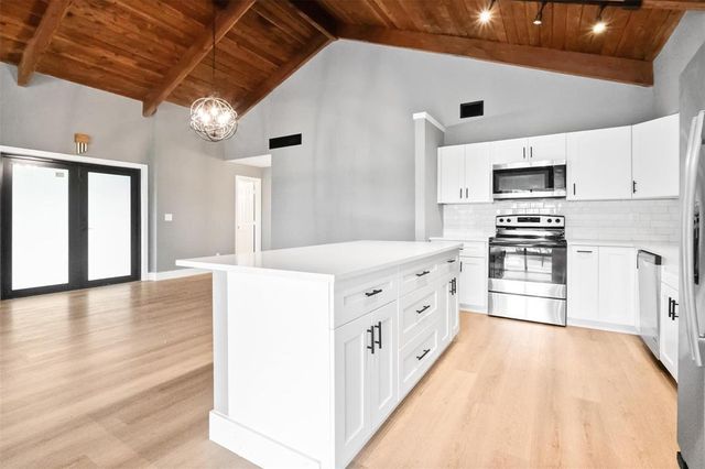 2146 Nova Village Drive, Davie, FL 33317