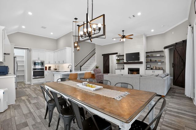 13302 Enchanted Way Drive, Montgomery, TX 77356