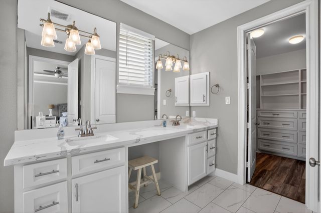 13302 Enchanted Way Drive, Montgomery, TX 77356