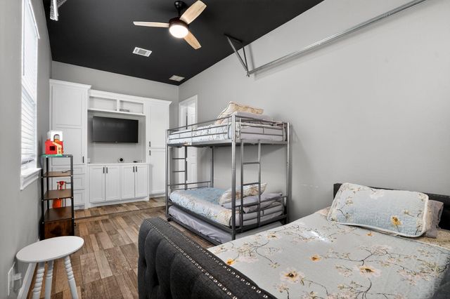 13302 Enchanted Way Drive, Montgomery, TX 77356