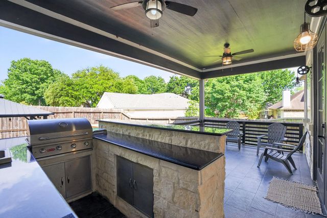 13302 Enchanted Way Drive, Montgomery, TX 77356