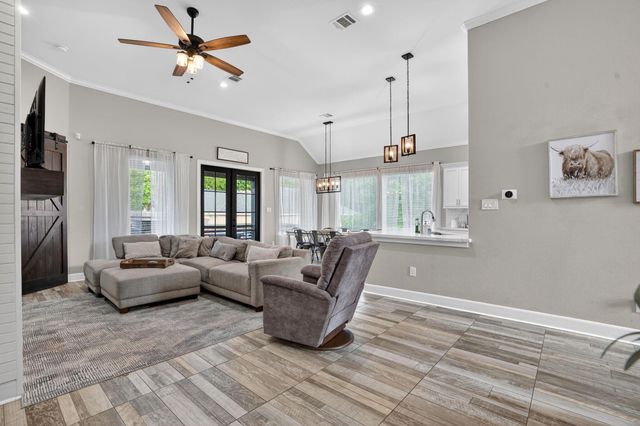 13302 Enchanted Way Drive, Montgomery, TX 77356