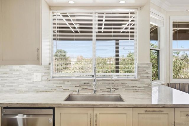 1764 Deavers Dr., San Marcos, CA 92069