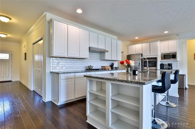 1354 Alexander Drive, Hamilton, OH 45013