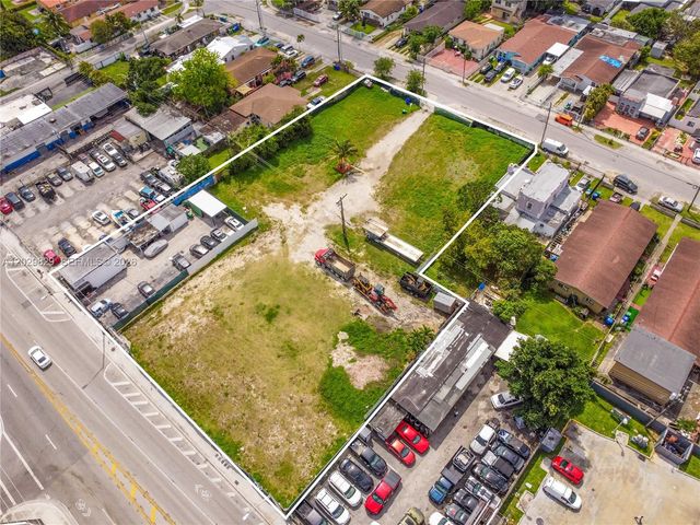 2140 NW 36th Street, Miami, FL 33142