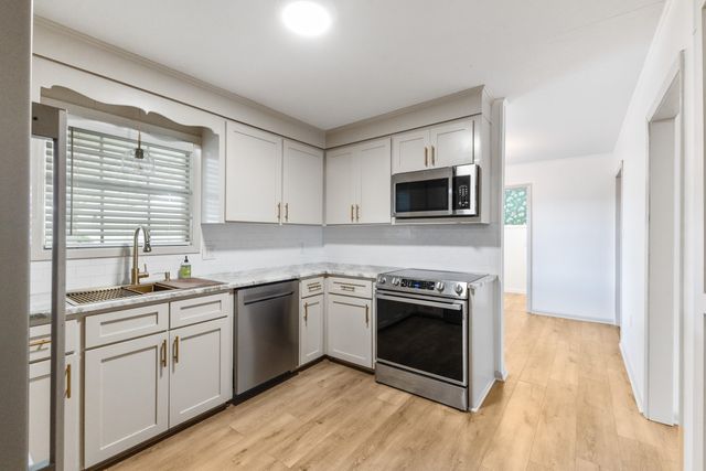 708 S 34th Ave., Hattiesburg, MS 39402