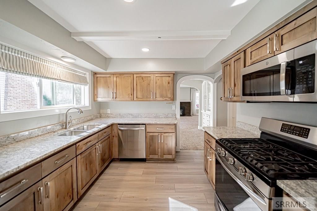 Image 8 of property listing at 127 8th Street, Idaho Falls, ID 83401