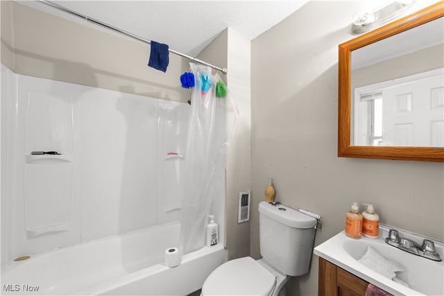 12712 Lenacrave Avenue, Cleveland, OH 44105