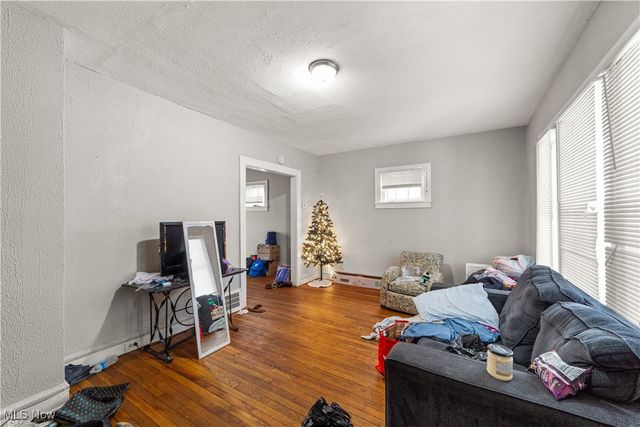 12712 Lenacrave Avenue, Cleveland, OH 44105