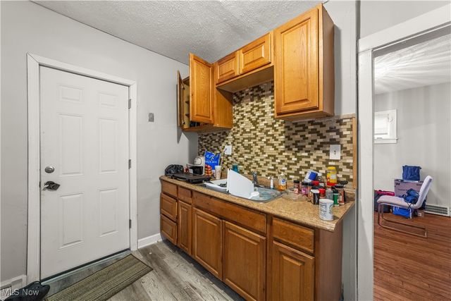 12712 Lenacrave Avenue, Cleveland, OH 44105