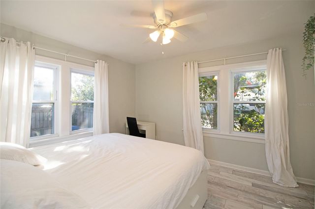 1547 35TH AVENUE N, St Petersburg, FL 33704