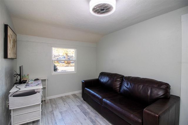 1547 35TH AVENUE N, St Petersburg, FL 33704