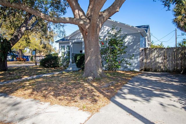 1547 35TH AVENUE N, St Petersburg, FL 33704