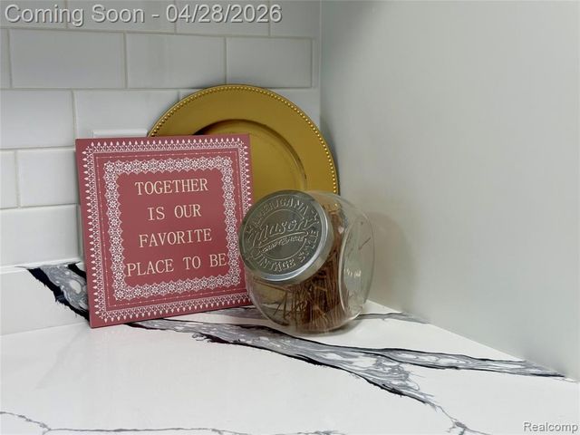 30840 Rock Creek Drive, Southfield, MI 48076