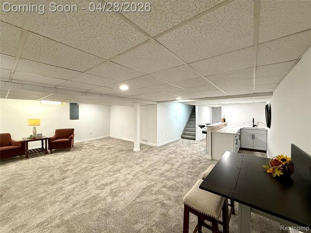 30840 Rock Creek Drive, Southfield, MI 48076