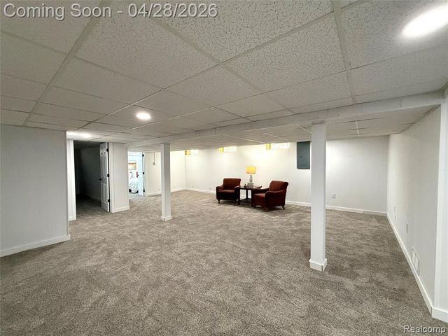 30840 Rock Creek Drive, Southfield, MI 48076