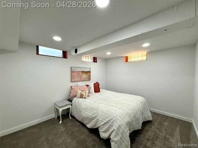 30840 Rock Creek Drive, Southfield, MI 48076