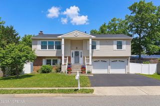 15 Bristlecone Drive, Howell, NJ 07731