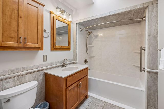1301 Victoria Street N, Saint Paul, MN 55117