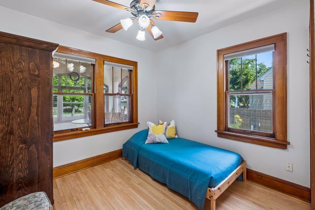 1301 Victoria Street N, Saint Paul, MN 55117