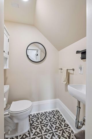 1301 Victoria Street N, Saint Paul, MN 55117