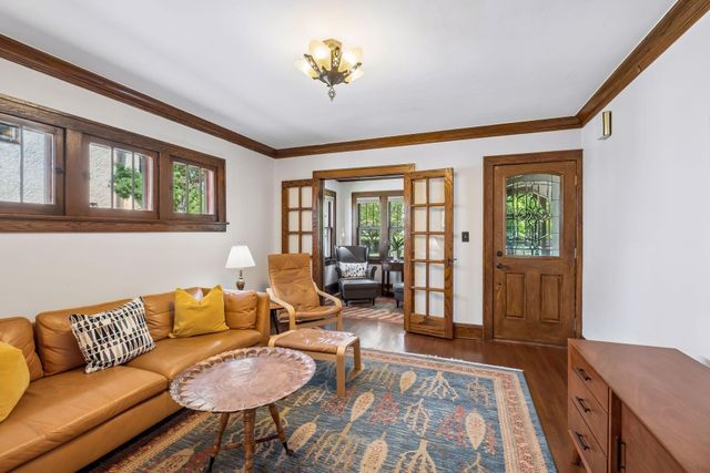 1301 Victoria Street N, Saint Paul, MN 55117