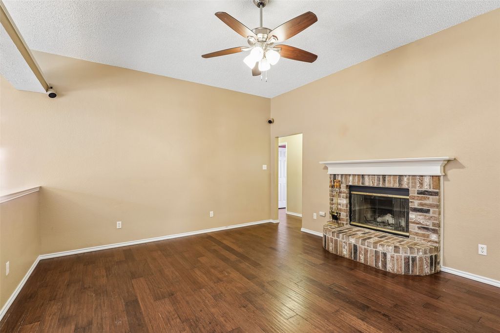 5558 Heatherglen Terrace, Fort Worth, TX 76179 — photo 4